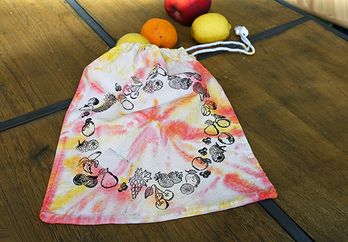 Batikovaný sáček na ovoce